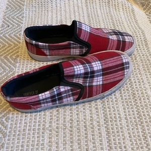 Plaid Slip On’s